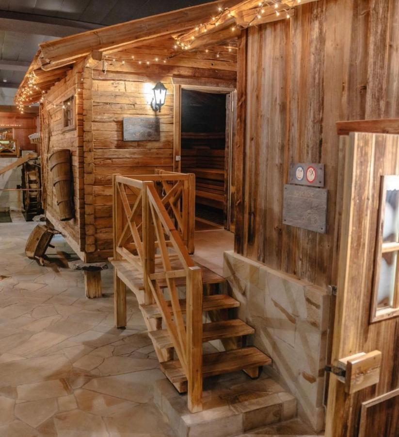 Thermal Hotels & Walliser Alpentherme Leukerbad Exterior foto